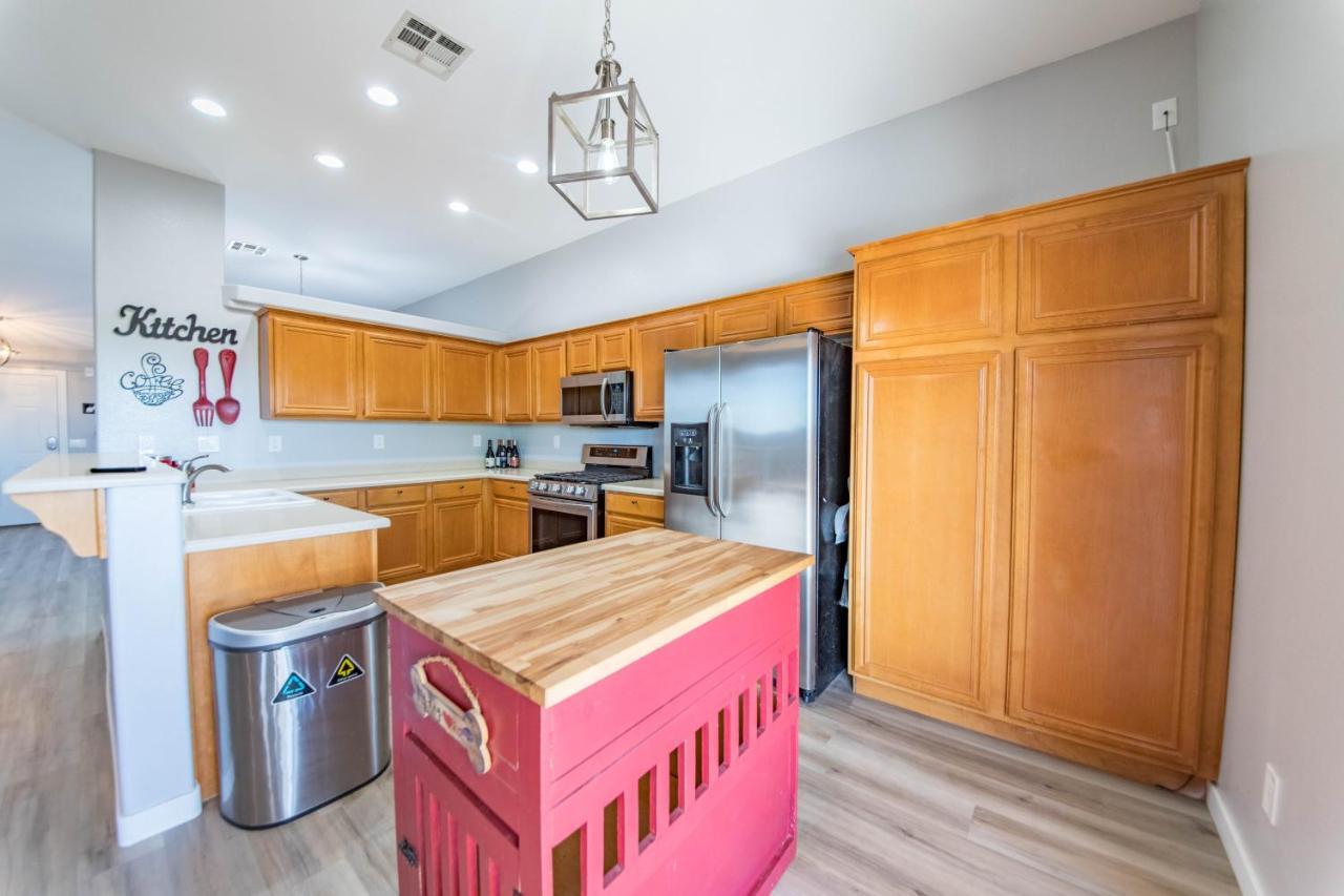 Gorgeous Las Vegas Home With Rv Parking Extérieur photo