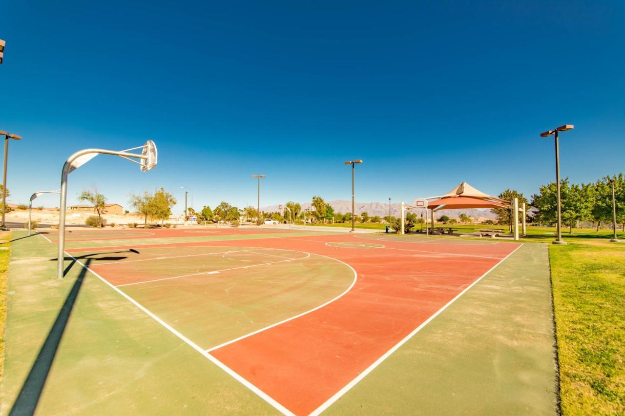 Gorgeous Las Vegas Home With Rv Parking Extérieur photo